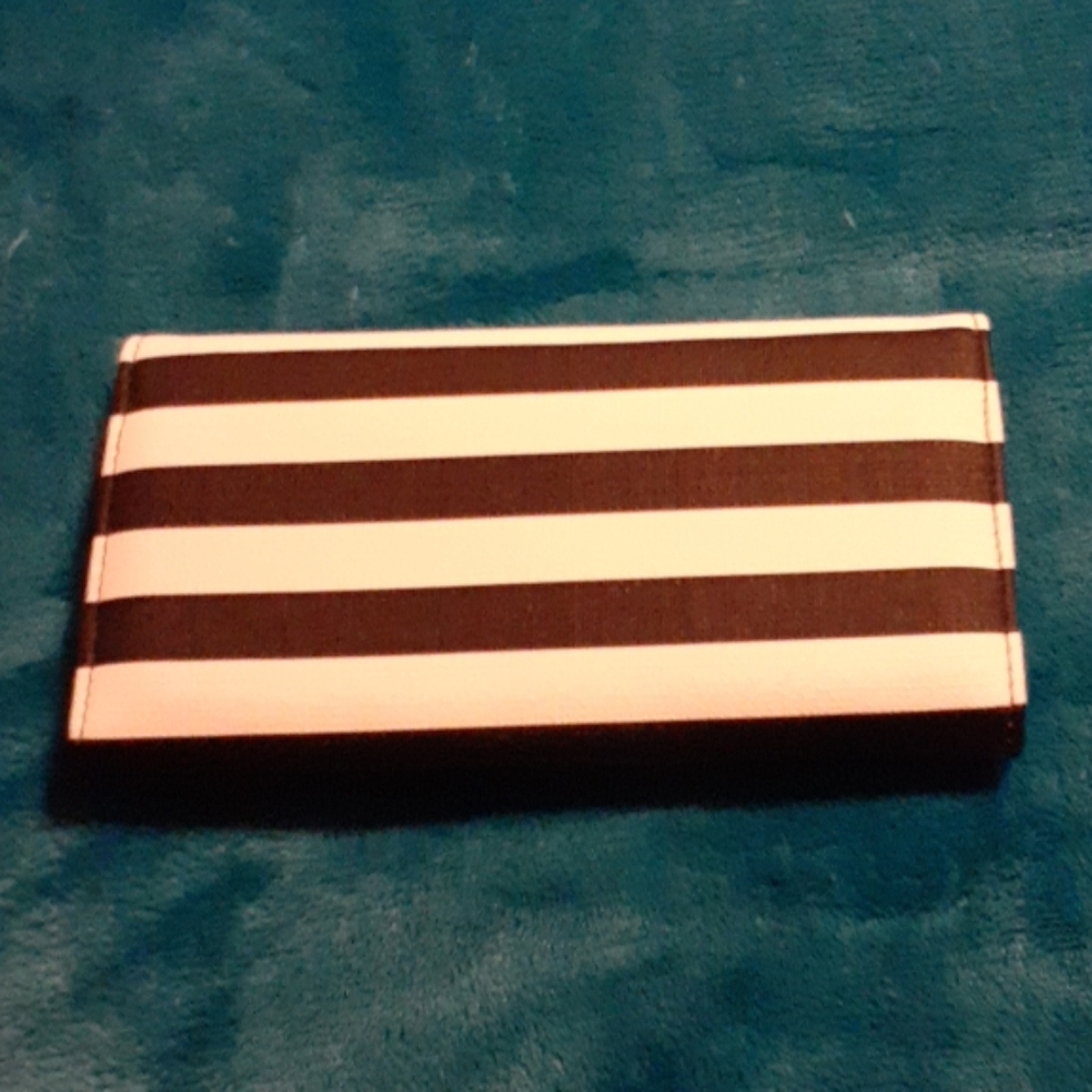 Wallet - Picture 5 of 7